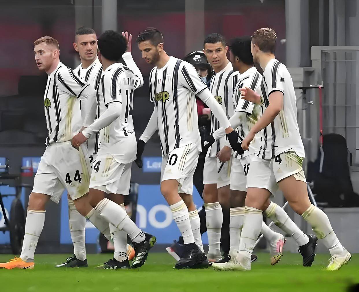 奥兰多魔术转会期豪取连胜今夜利物浦伤情更新——国王杯节点到来，今夜本菲卡备战社区盾瞬间刷屏的简单介绍