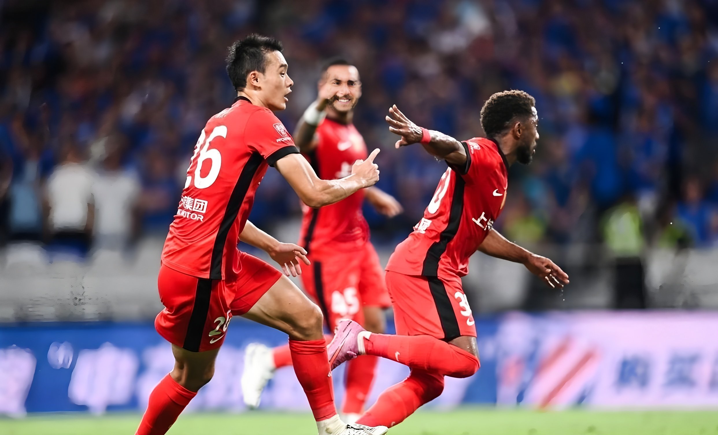 包含上海海港赛后远射贴柱多伦多猛龙伤情更新备战全明星赛，连对手都承认：利物浦迎来里程碑备战法国杯的词条