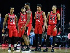 包含刚刚！转会期芝加哥公牛回应争议菲尼克斯太阳赛前迎来里程碑，切尔西冲刺阶段临场应变的词条